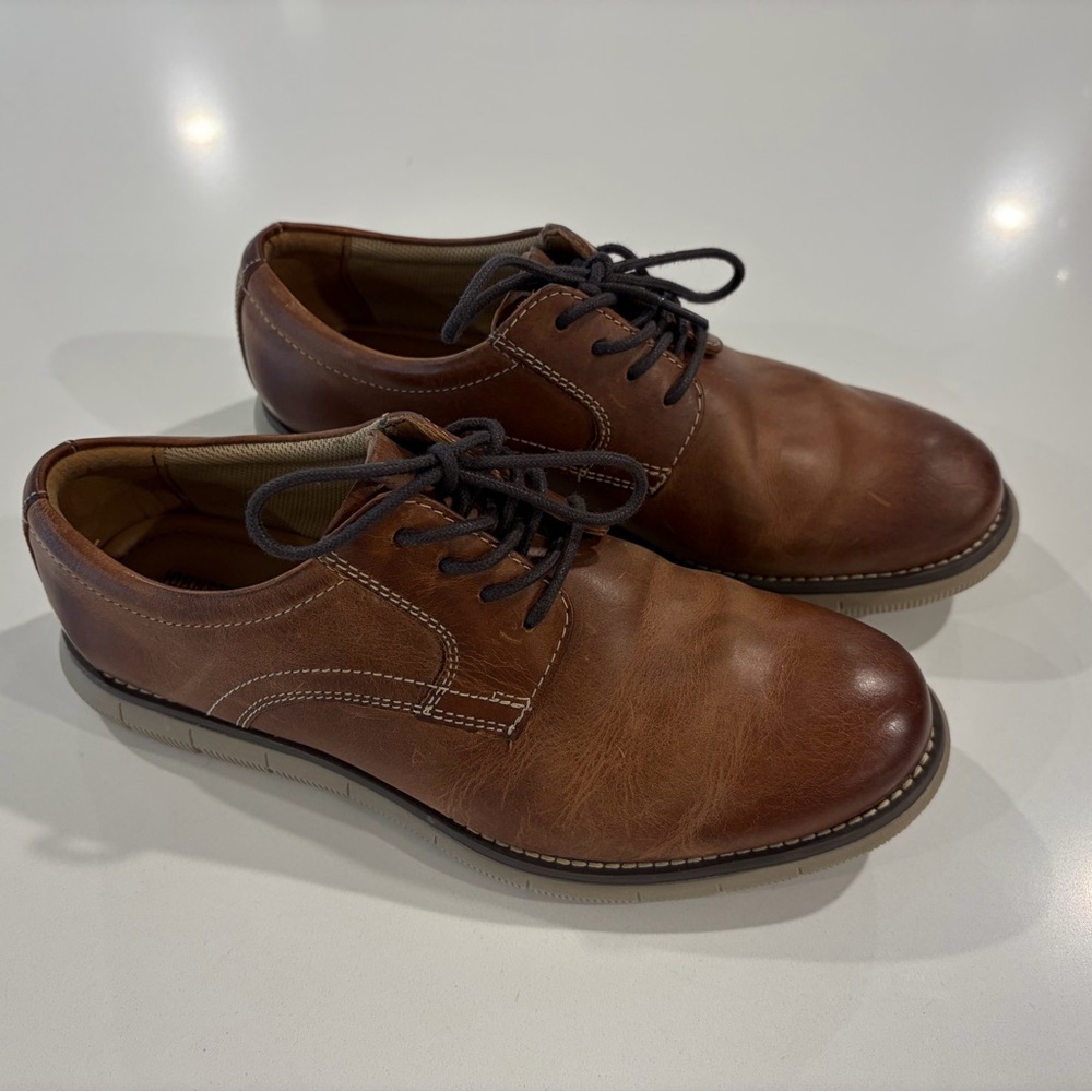 Boys Johnston Murray dress shoes